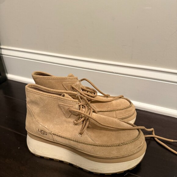 Ugg Platform Boat Shoe - Picture 3 of 4